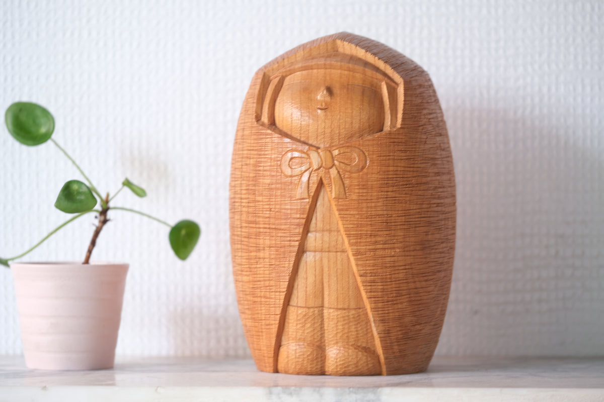 Snow Child (Yukiwarabe) 雪童 by Yoshida Takashi 吉田 多加志 (1948-2007) | 18,5 cm