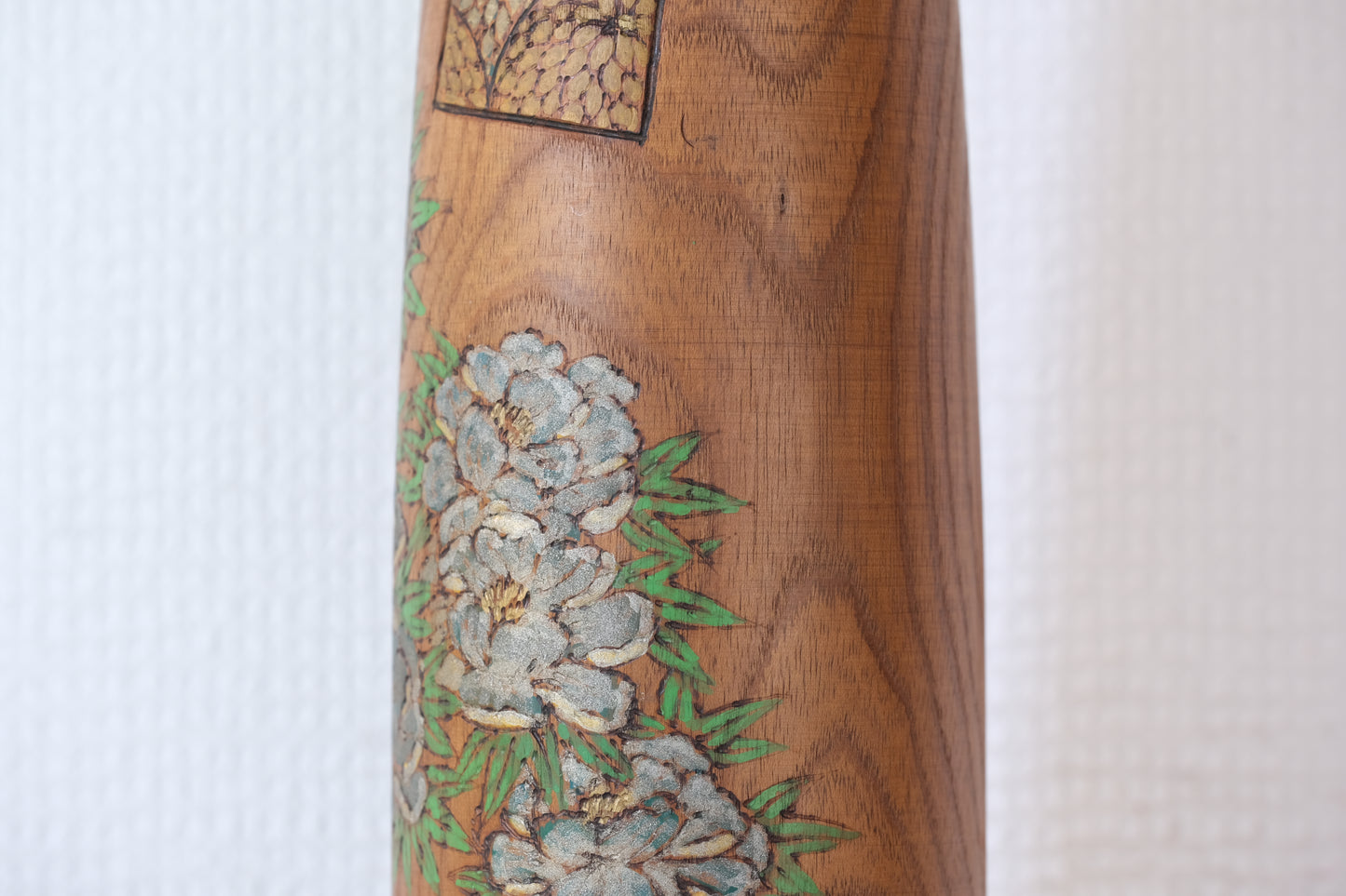 The Scent Of The Wind (Kazekaoru) 風薫る by Sato Suigai 佐藤翠崕 (1920-)