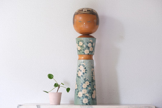 Kokeshi Art by Kurasawa Toshie 倉澤敏恵 (1935-2011) | 48,5 cm