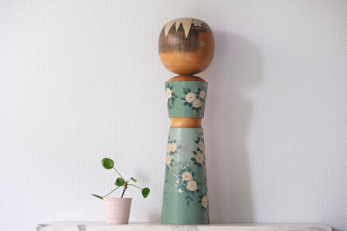 Kokeshi Art by Kurasawa Toshie 倉澤敏恵 (1935-2011) | 48,5 cm