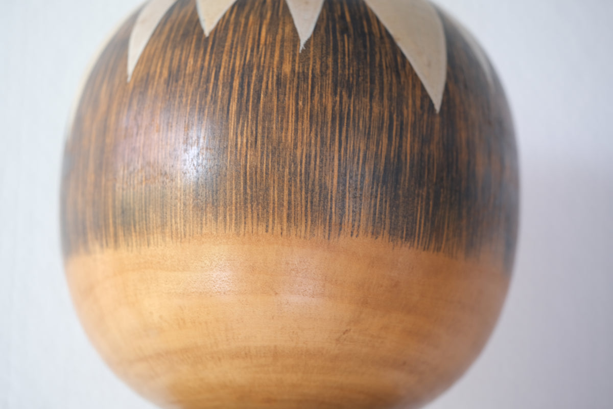Kokeshi Art by Kurasawa Toshie 倉澤敏恵 (1935-2011) | 48,5 cm