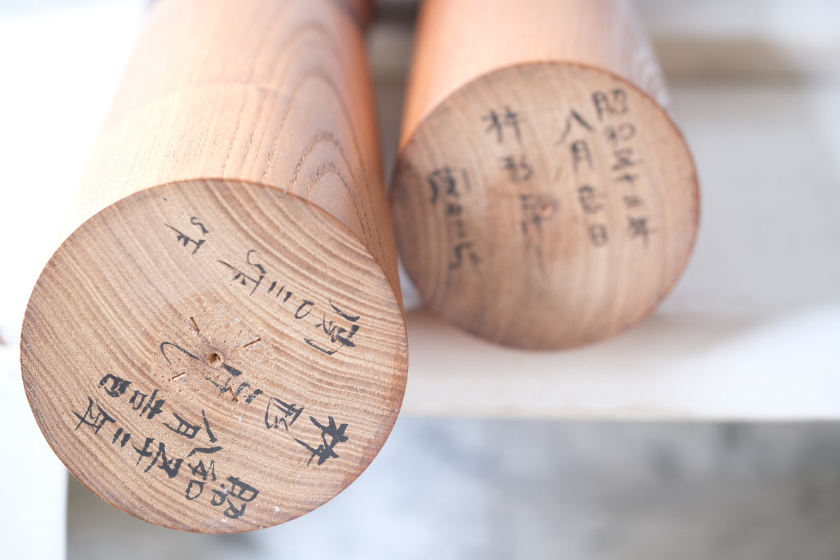 Kokeshi Art by Sansaku Sekiguchi 関口 三作 (1925-2018) | 65 cm and 67,5 cm