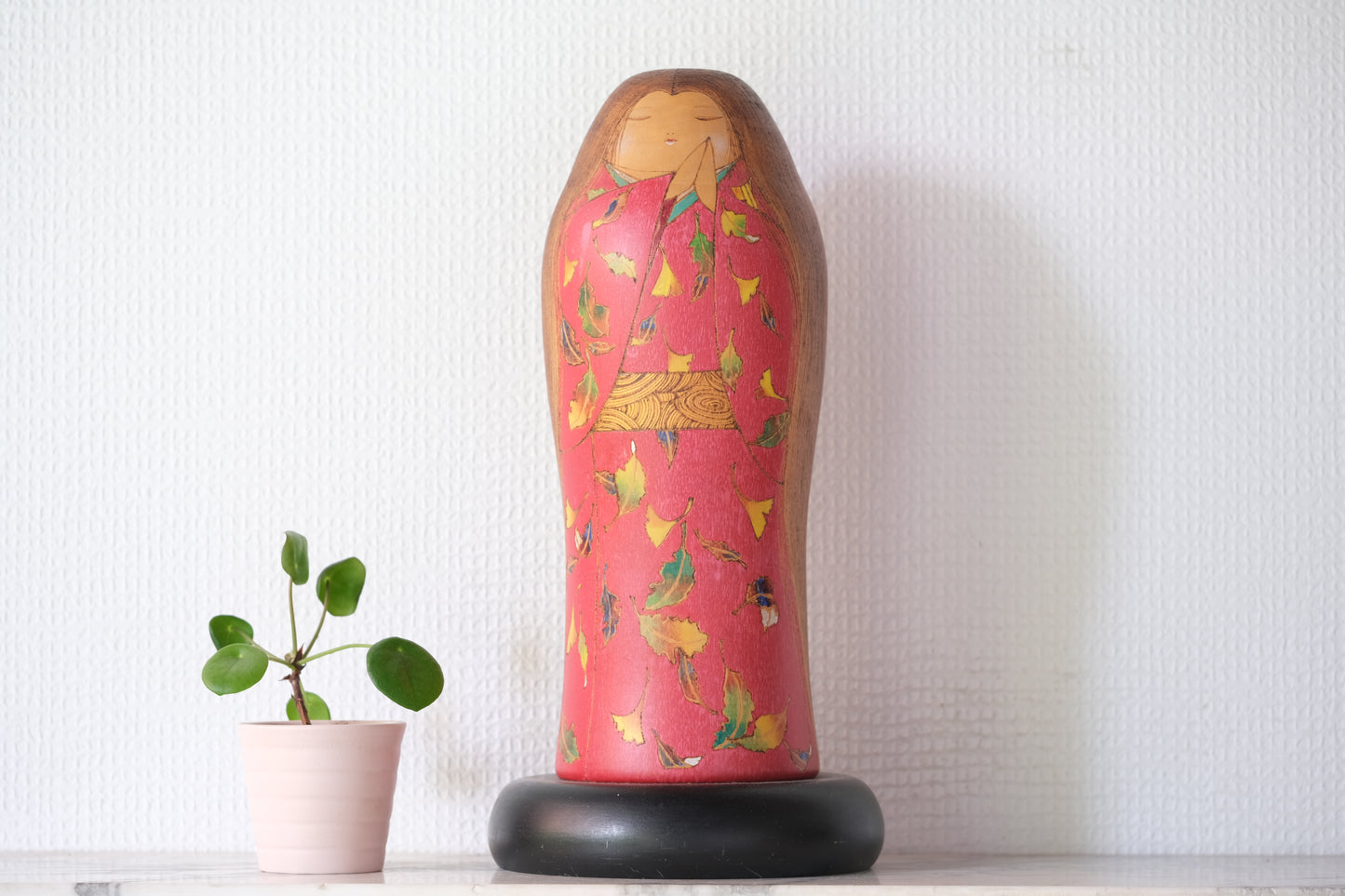 Kokeshi Art by Oki Yasunobu 沖 泰宣 (1955-) | 31,5 cm