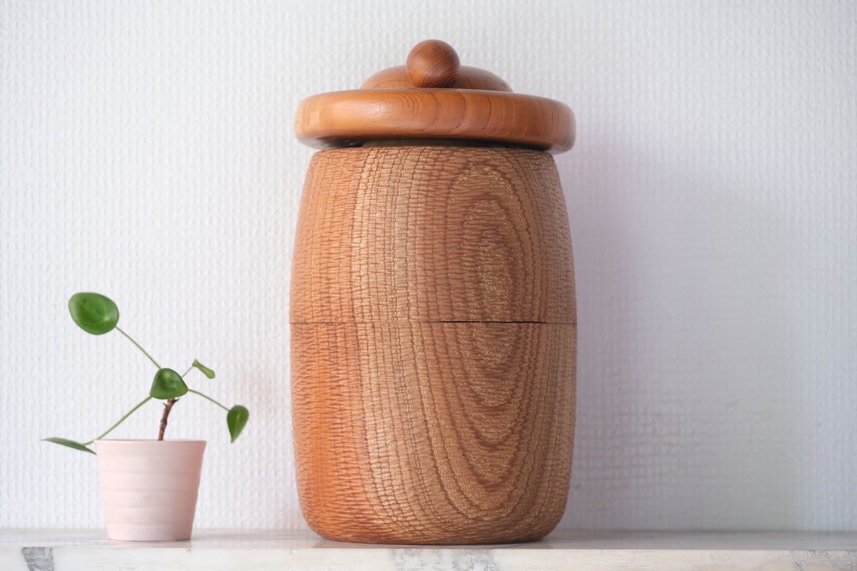 Early Spring (Sōshun) 早春 by Shozan Shido 志形尚山 (1932-1995) | 27,5 cm