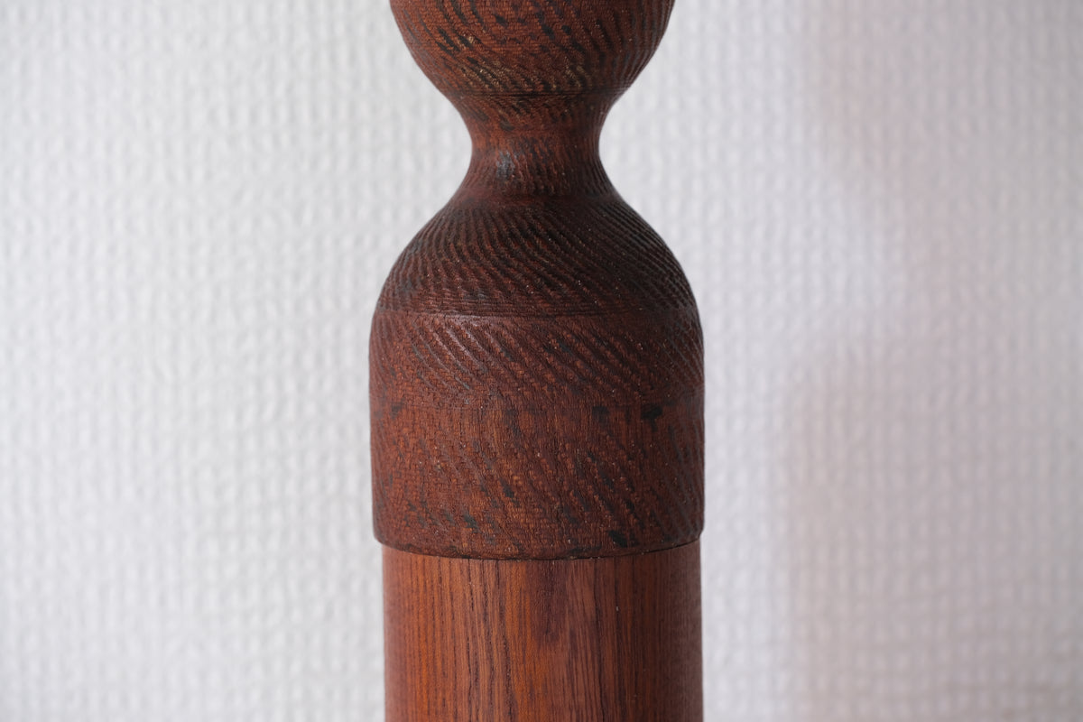 Boy (Warabe) わらべ Kokeshi Art by Shozan Shido 志形尚山 (1932-1995) | Dated: 1976 | 58,5 cm