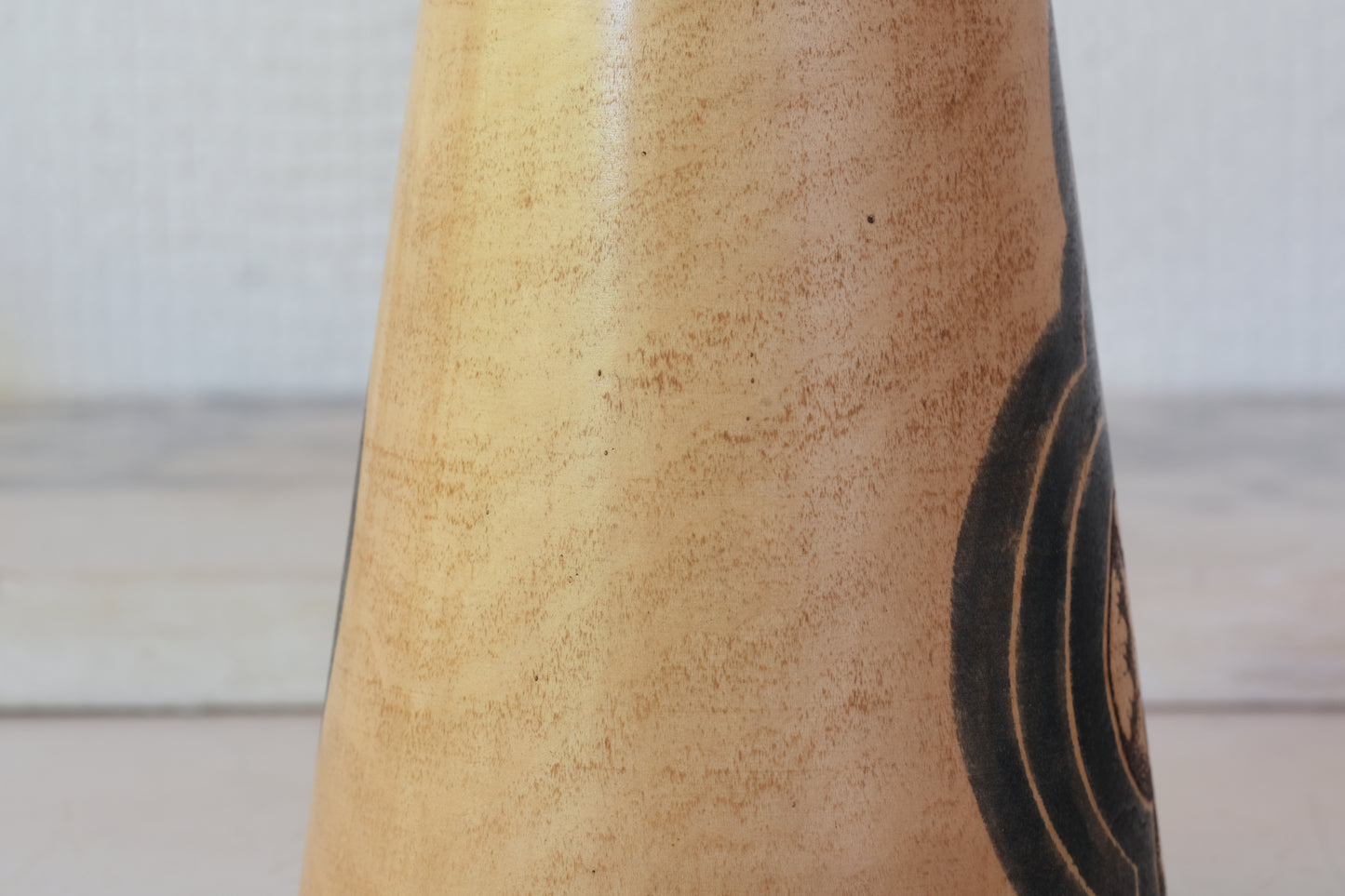 Flower Girl (Hana Otome) 花乙女 by Watanabe Yuji 渡辺雄二 (1951-)