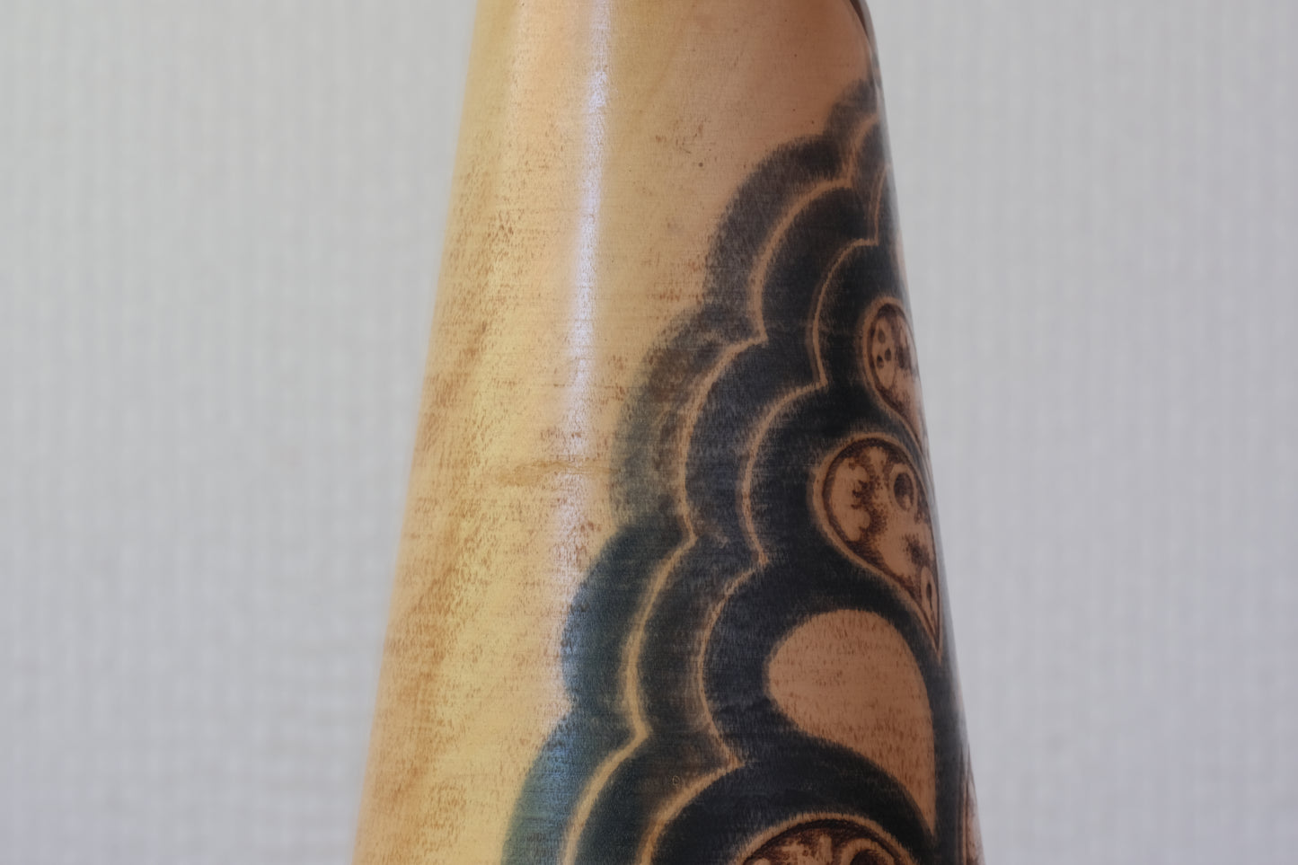 Flower Girl (Hana Otome) 花乙女 by Watanabe Yuji 渡辺雄二 (1951-)