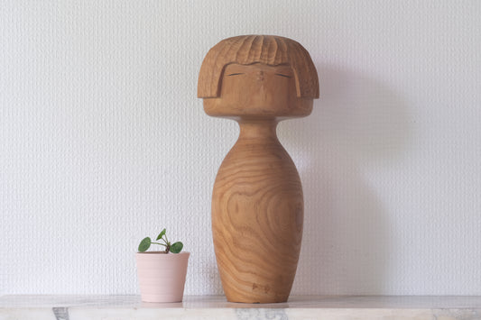 Little Girl (Dōjo) 童女 by Issetsu Kuribayashi 栗林一雪 (1924-2011) | 32 cm