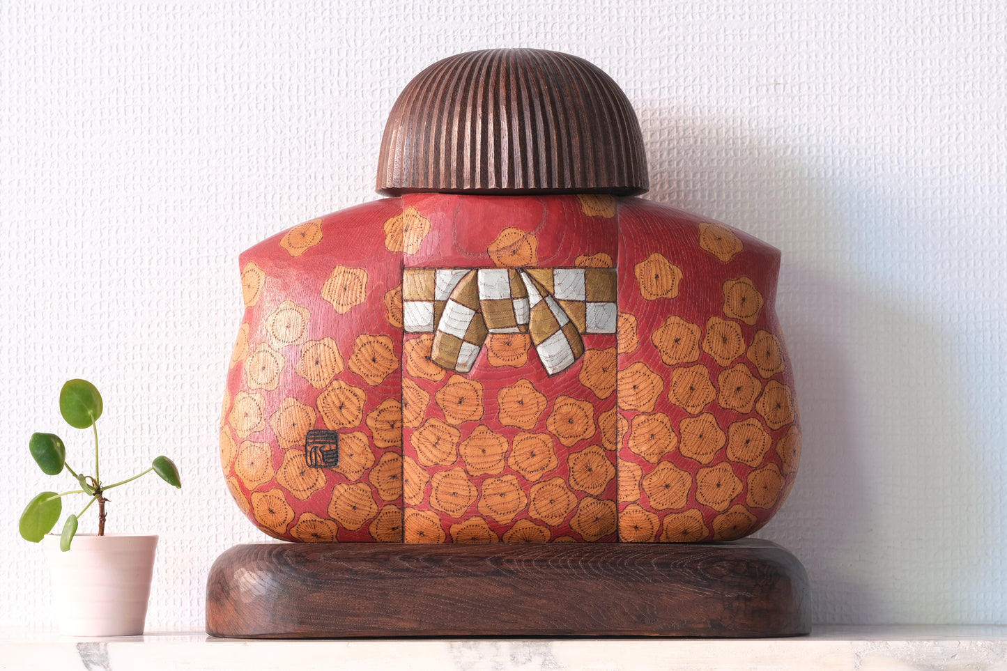 Kokeshi Art by Sansaku Sekiguchi 関口 三作 (1925-2018) | Dated: 1985 | 34 cm
