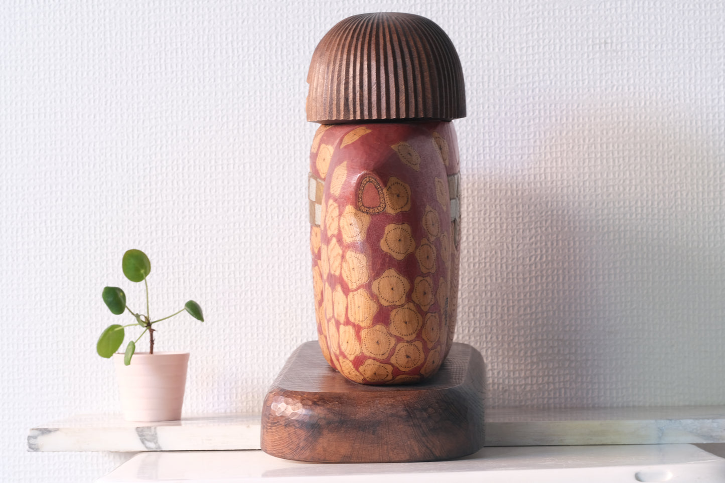 Kokeshi Art by Sansaku Sekiguchi 関口 三作 (1925-2018) | Dated: 1985 | 34 cm