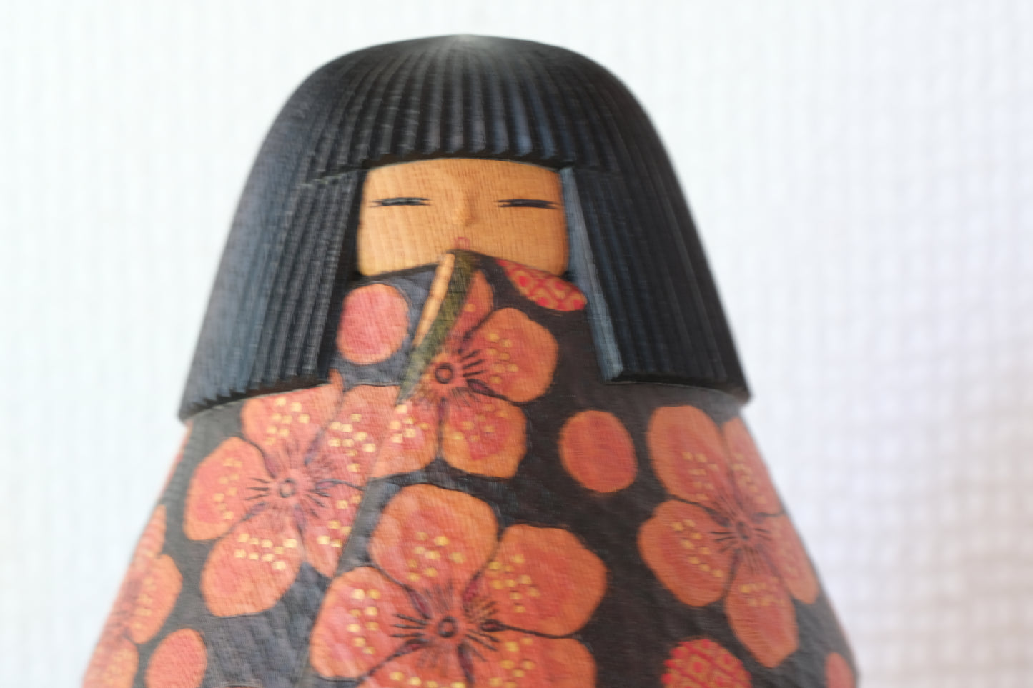 Peach Blossom (Momoka) 桃花 by Watanabe Yuji 渡辺雄二 (1951-)