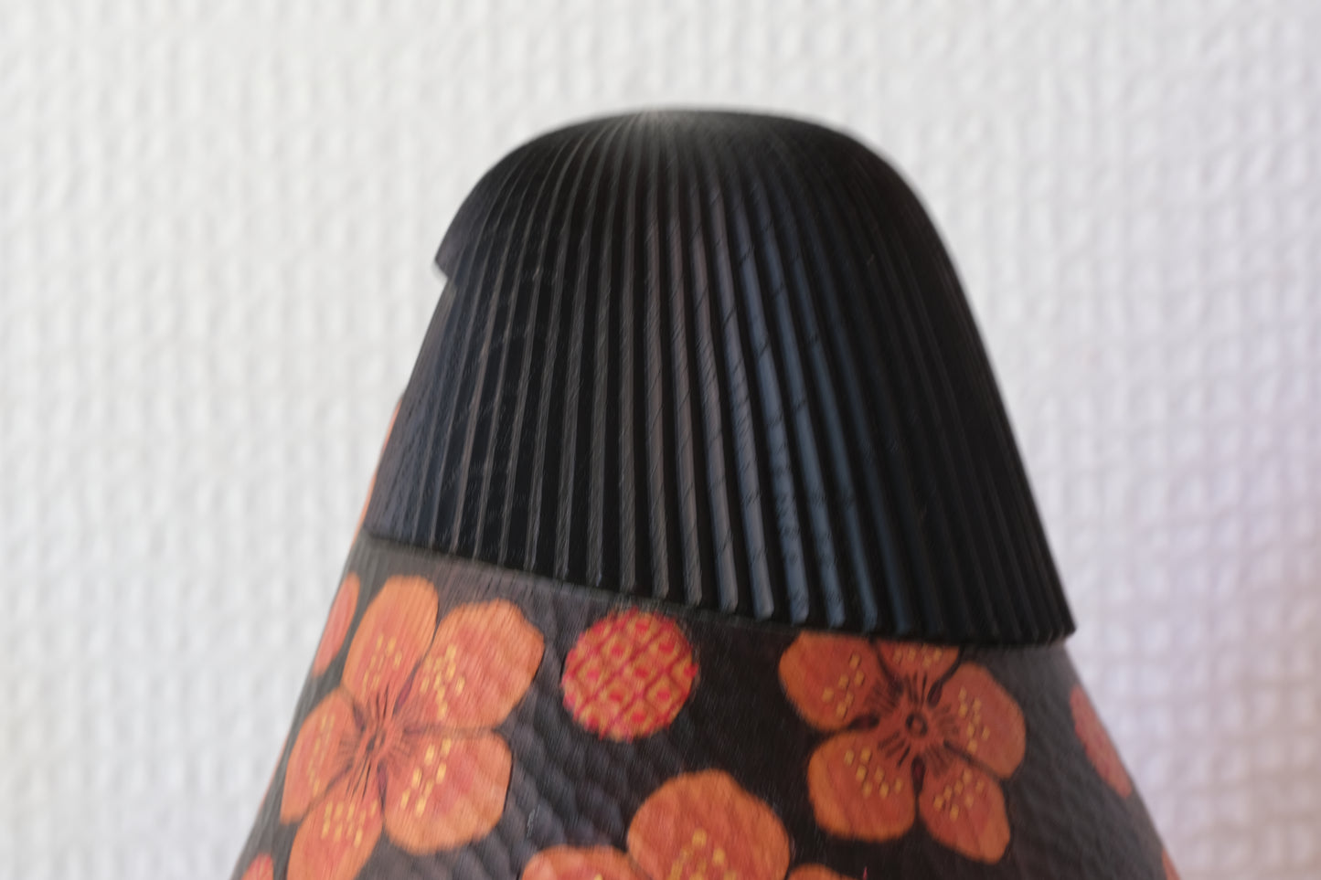 Peach Blossom (Momoka) 桃花 by Watanabe Yuji 渡辺雄二 (1951-)