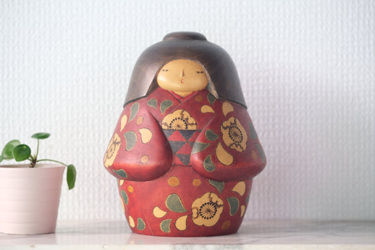 Flower Child (Hanawakame) 花童女 by Watanabe Yuji 渡辺雄二 (1951-) | 18 cm
