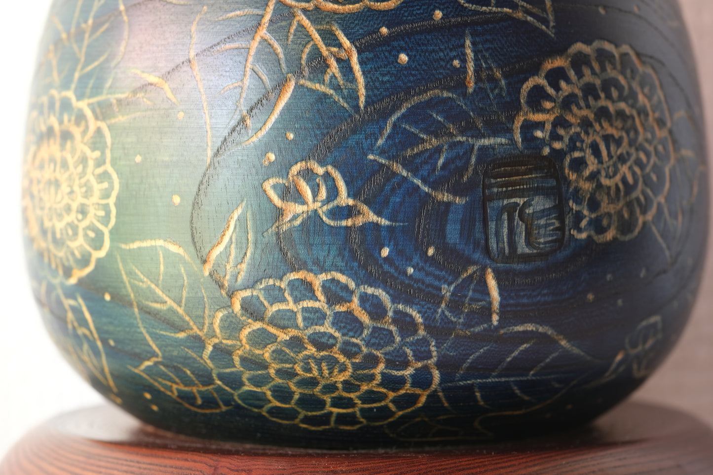 Kokeshi Art by Sansaku Sekiguchi 関口 三作 (1925-2018) with Hydrangea Flowers