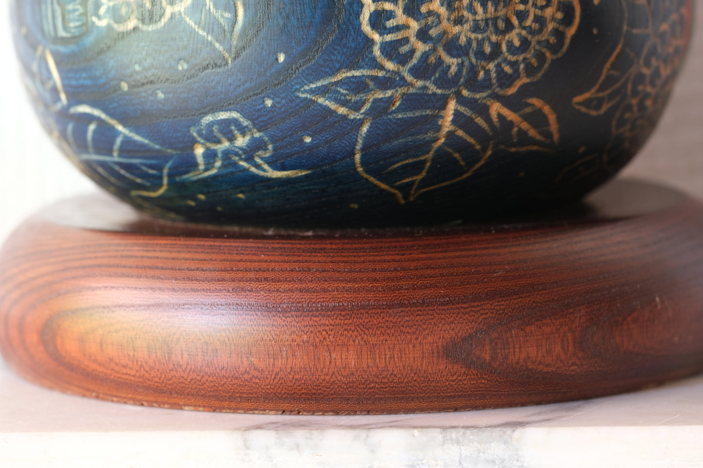 Kokeshi Art by Sansaku Sekiguchi 関口 三作 (1925-2018) with Hydrangea Flowers