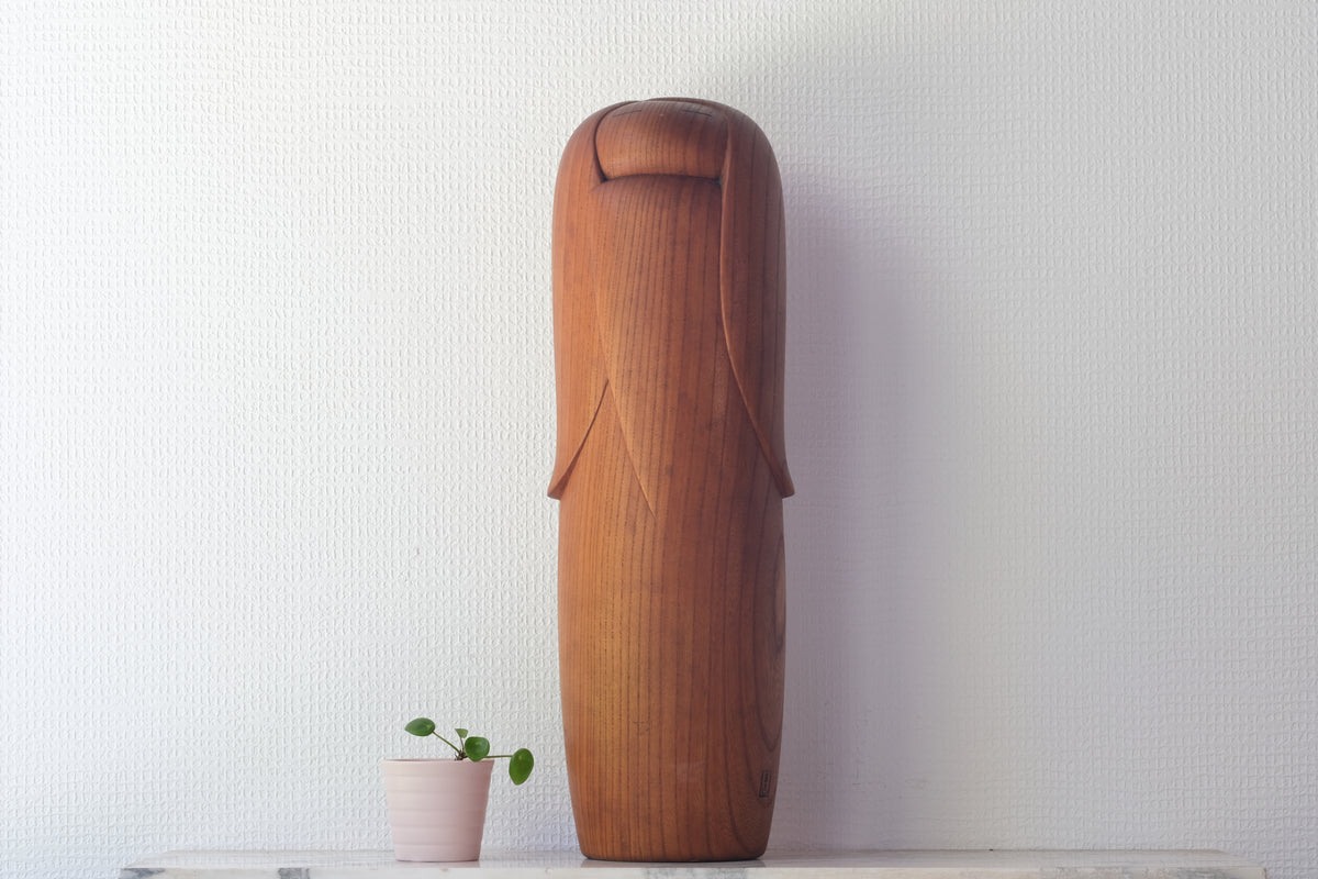 Thoughts of Spring (Shunsō) 春想 by Takeda Masashi 武田 まさし (1930-2015) | 45 cm