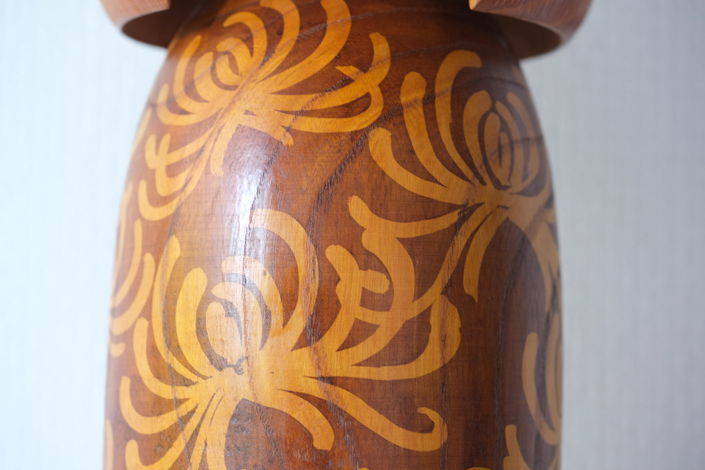 Rangiku (Rangiku) 乱菊 by Aoki Ryoka 青木蓼華 (1931-) | 38 cm