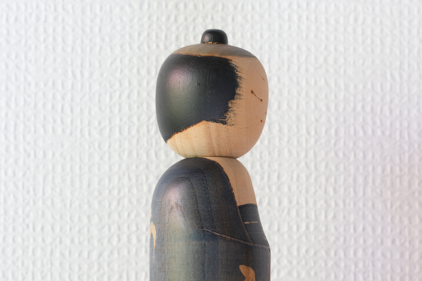 Refined Elegance (Iki) 粋 by Sansaku Sekiguchi 関口 三作 (1925-2018) | 38 cm
