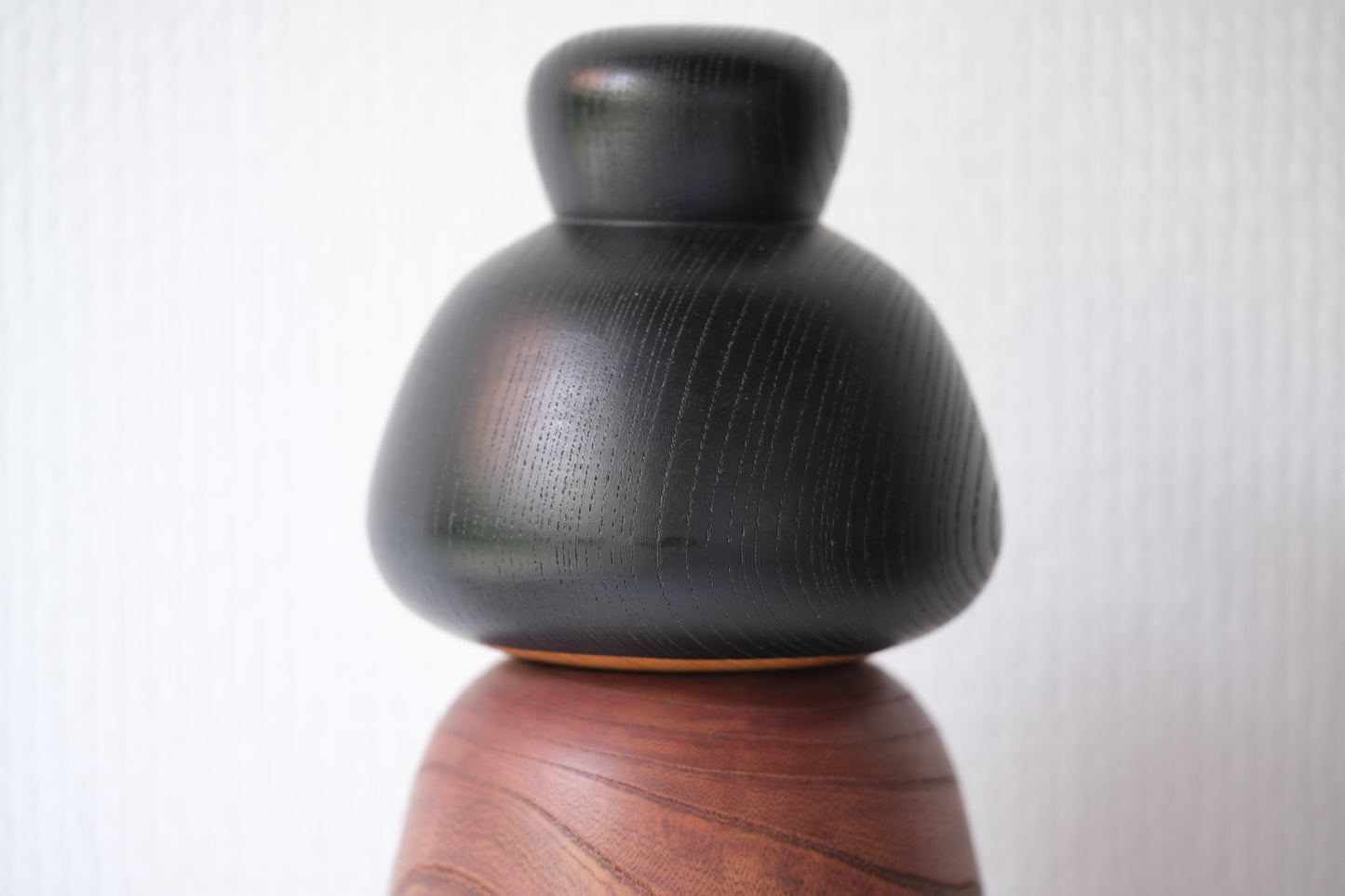 Thousands of Leaves (Manyo) 万葉 by Watanabe Yuji 渡辺雄二 (1951-)